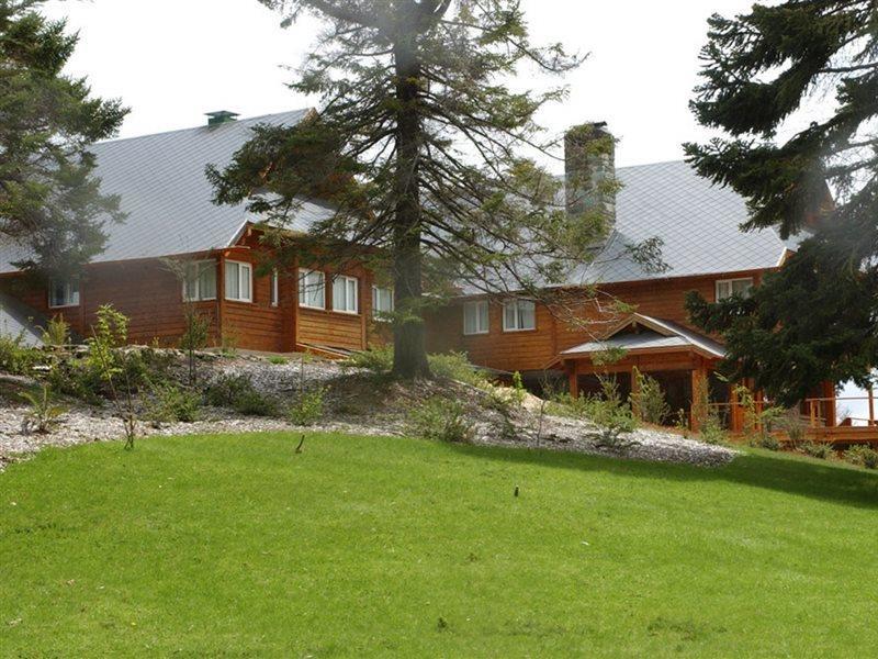 Hosteria Isla Victoria Lodge Exterior photo