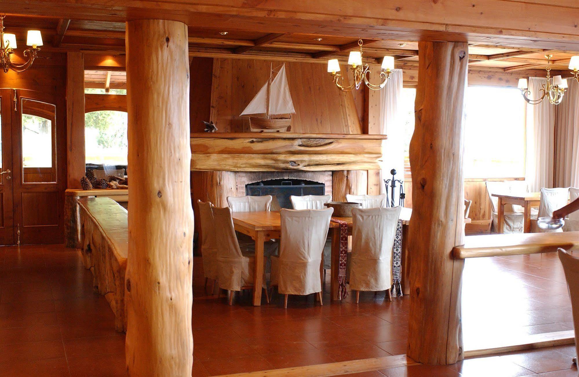 Hosteria Isla Victoria Lodge Interior photo