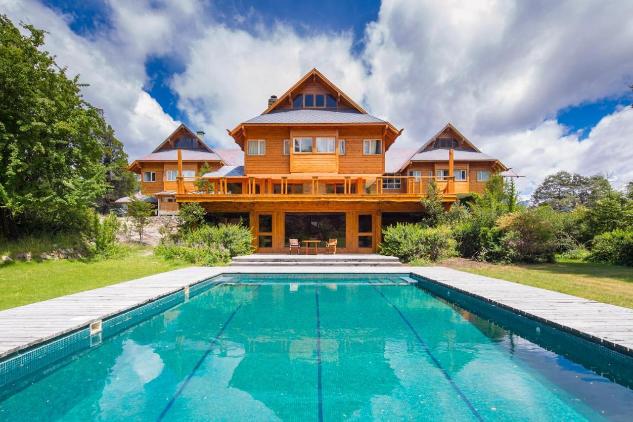 Hosteria Isla Victoria Lodge Exterior photo